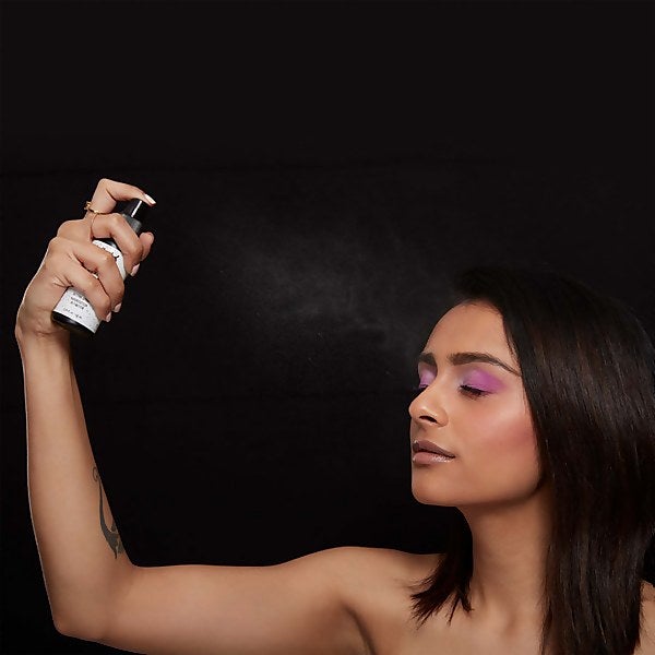 NYX Professional Makeup Make Up Setting Spray - Dewy Finish/Long Lasting Fabrikverkauf