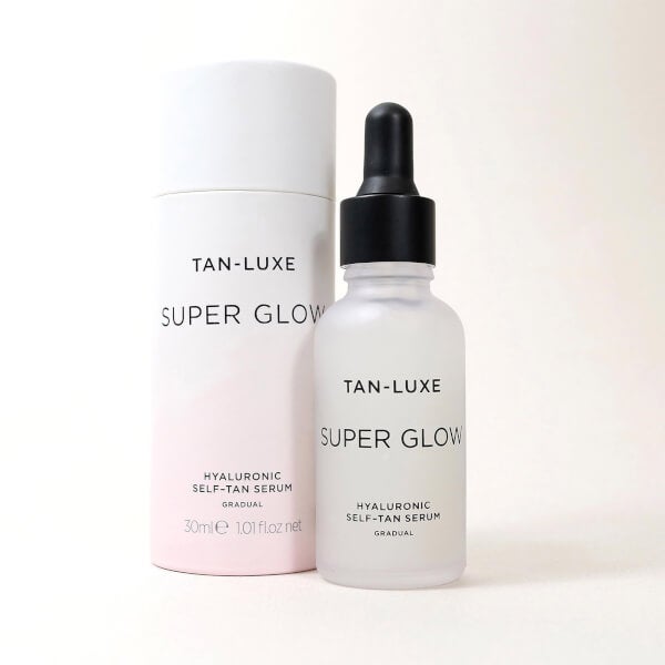 Tan-Luxe Super Glow Hyaluronic Self-Tan Serum 30ml Lagerräumung