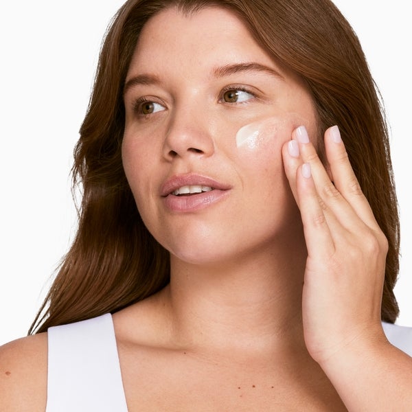 Clinique Dramatically Different Feuchtigkeitslotion+ 125ml mit Pumpspender Fabrikladen