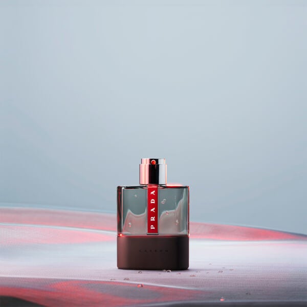 Prada Luna Rossa Carbon Eau de Toilette - 50ml Lagerräumung