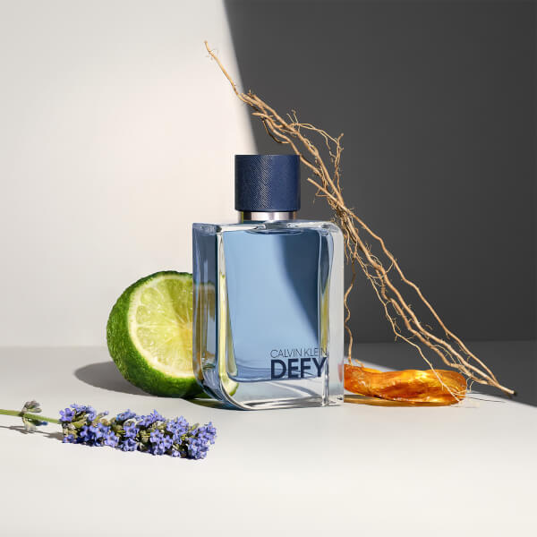 Calvin Klein DEFY Eau de Toilette Für Ihn 50ml Sonderangebote