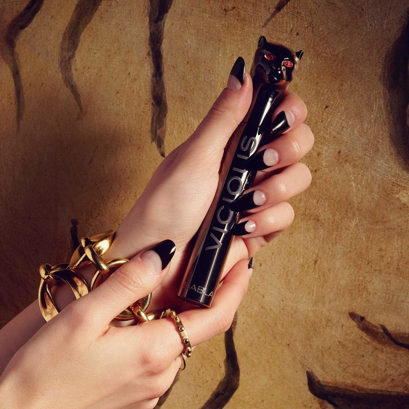 NABLA Cosmetics Vicious™ Mascara Rabatt