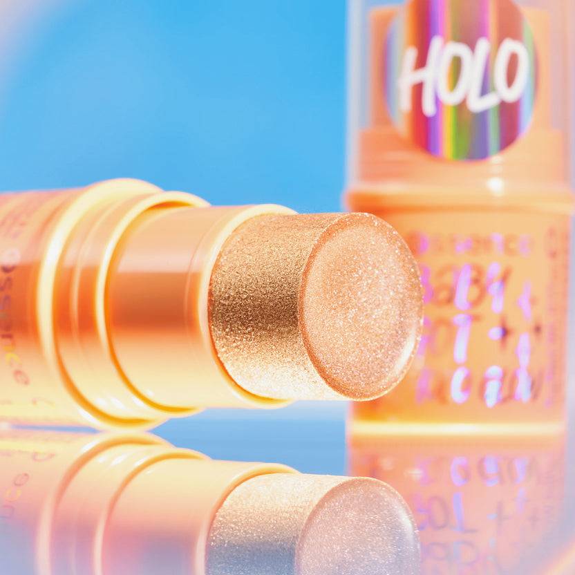Essence BABY GOT HOLO GLOW highlighter stick 10 (5g) Kostenloser Versand international
