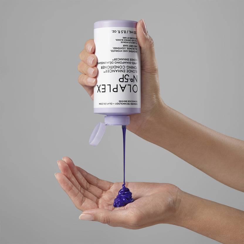 OLAPLEX N°5P Blonde Enhancer™ Toning Conditioner (250ml) Räumungsverkauf
