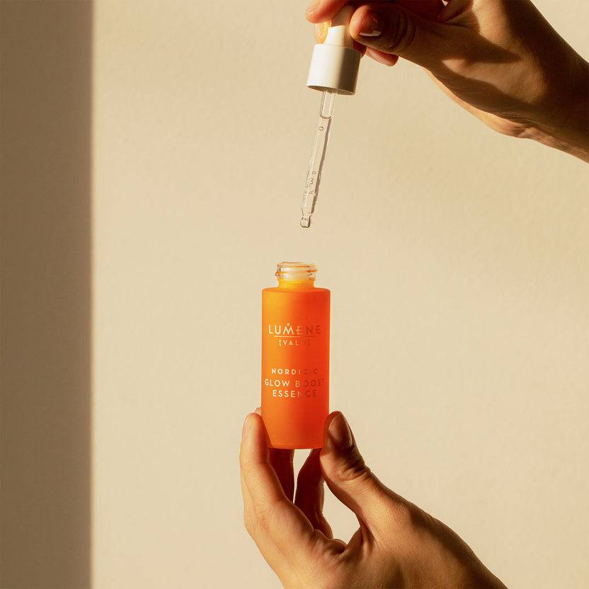 Lumene NORDIC-C [VALO] Glow Boost Essence (30ml) Meist gekauft