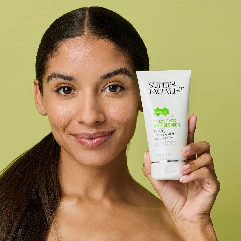 Super Facialist Salicylic Acid AntiBlemish Purifying Cleansing Wash (150ml) Kostenlose Rückgabe