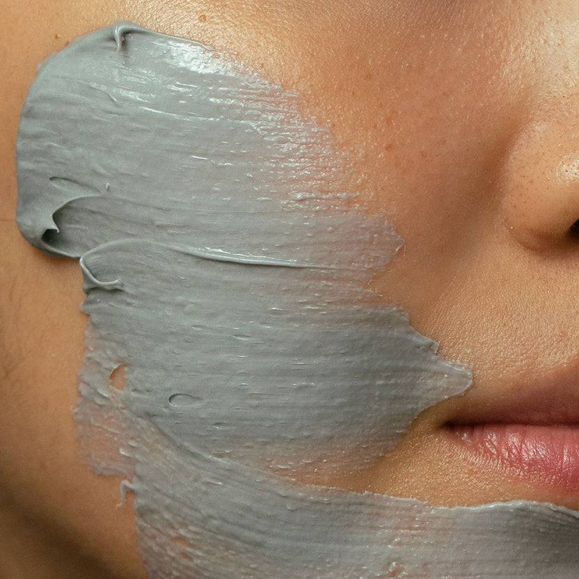 MÁDARA Cosmetics Creamy Peel AHA Clay Mask (60ml) Bis zu 60% Rabatt